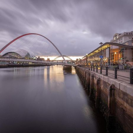 Newcastle City Centre Spacious Town House Free Parking And Wifi Newcastle upon Tyne Exterior photo