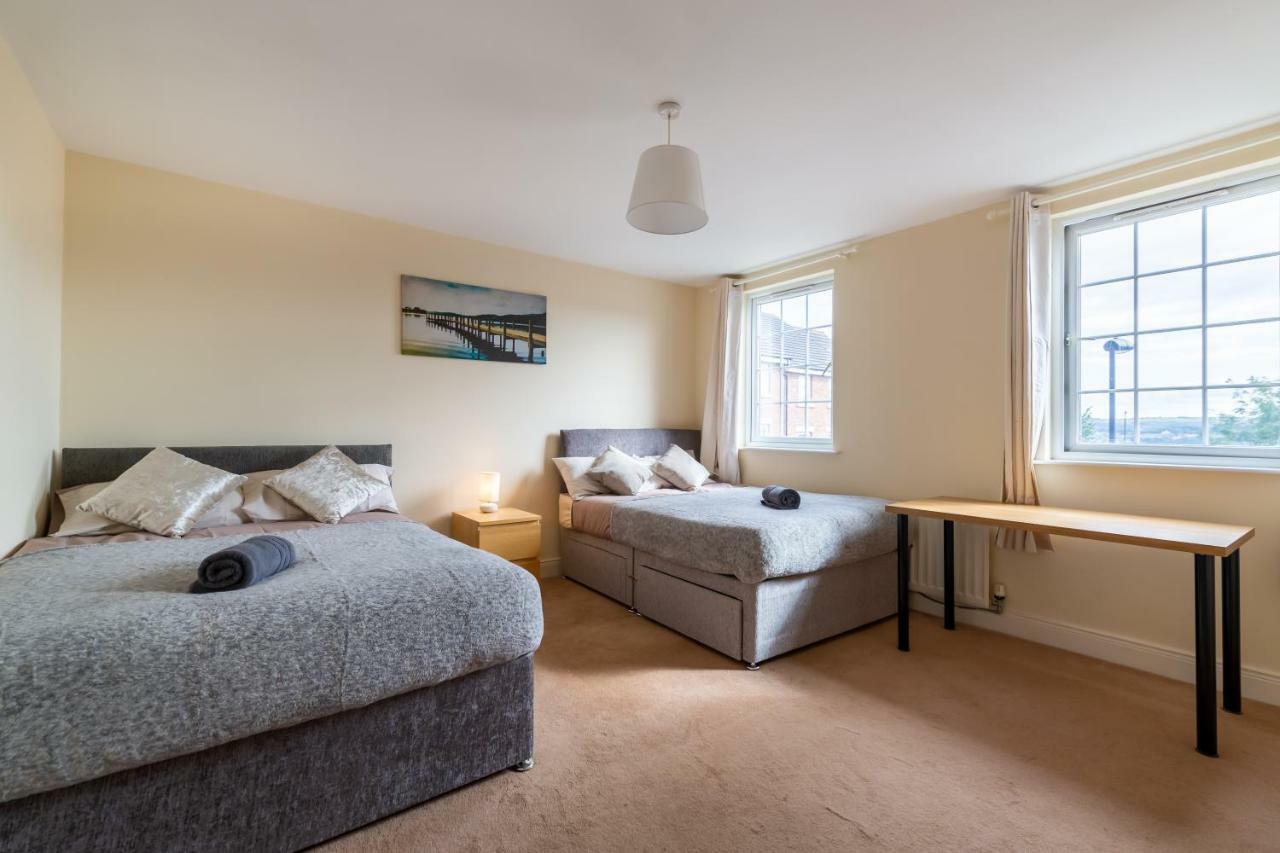 Newcastle City Centre Spacious Town House Free Parking And Wifi Newcastle upon Tyne Exterior photo
