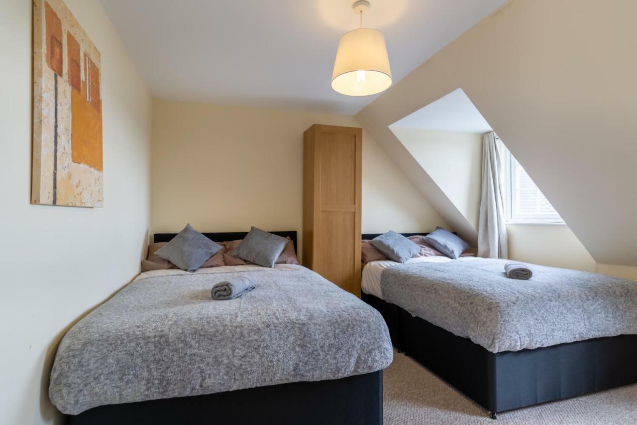 Newcastle City Centre Spacious Town House Free Parking And Wifi Newcastle upon Tyne Exterior photo